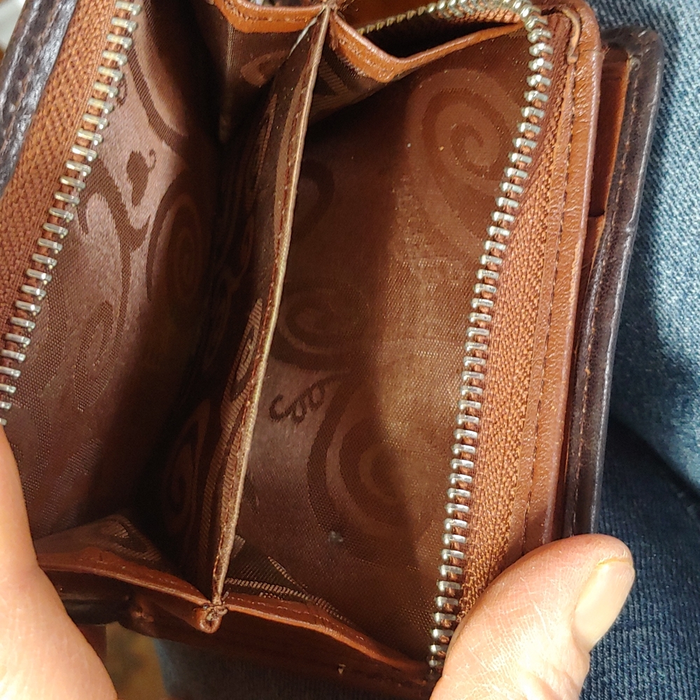 Brighton leather wallet - Picture 6 of 16